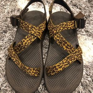 Leopard Chacos!!